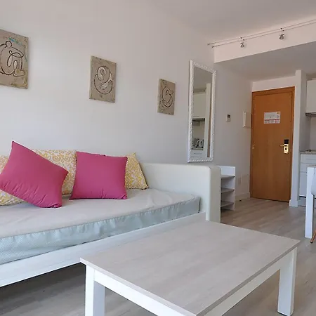 Houm Nets - Adults Only Hotel